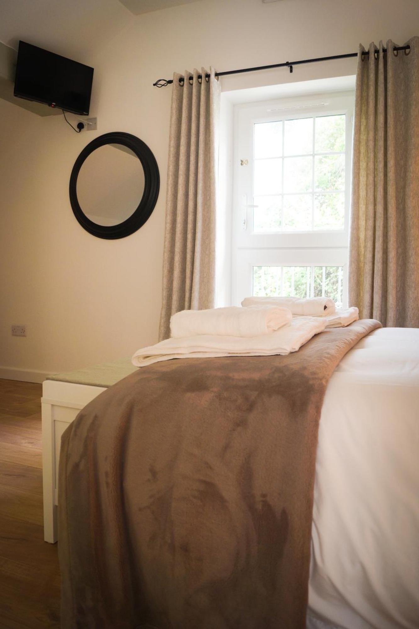 Lemon Tree Rooms - Newly Refurbished Coastal Stay Swyre מראה חיצוני תמונה