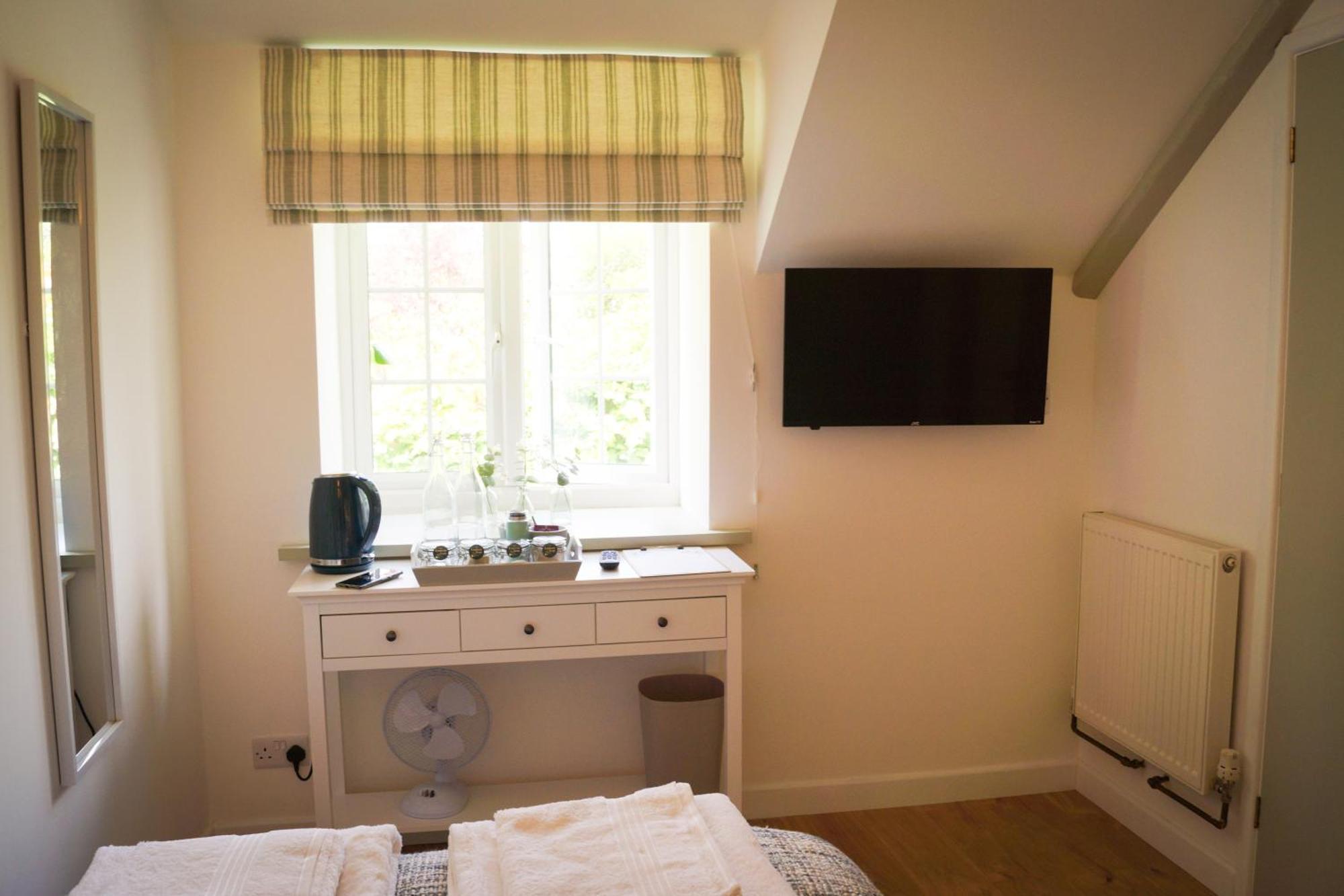 Lemon Tree Rooms - Newly Refurbished Coastal Stay Swyre מראה חיצוני תמונה