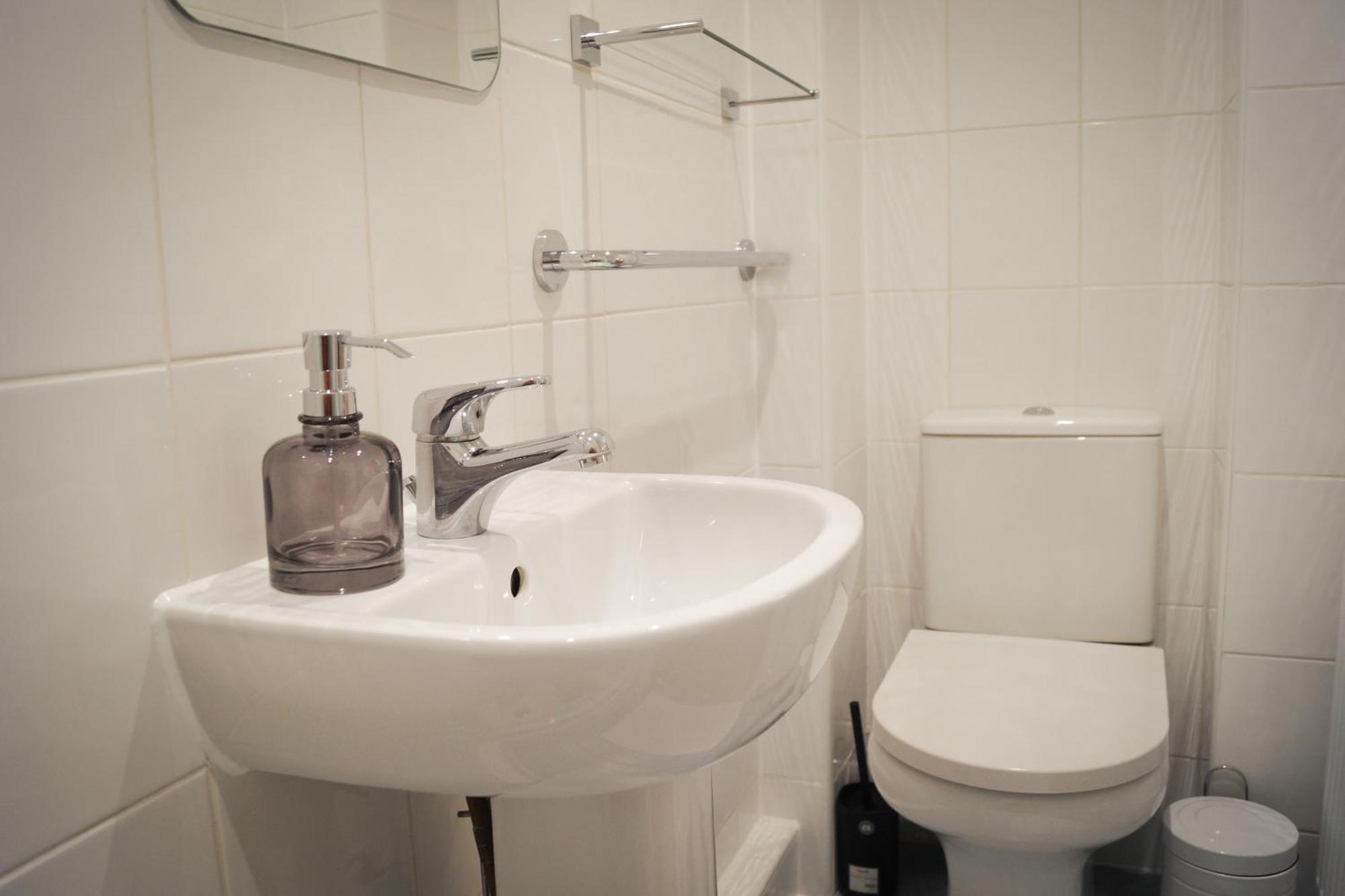 Lemon Tree Rooms - Newly Refurbished Coastal Stay Swyre מראה חיצוני תמונה